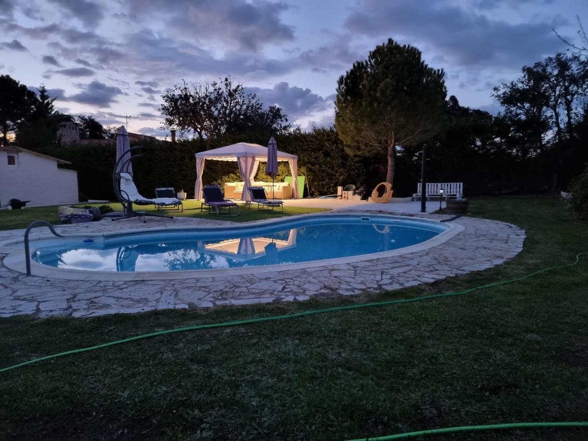 Villa Pancorbo Velayos Екстериор снимка