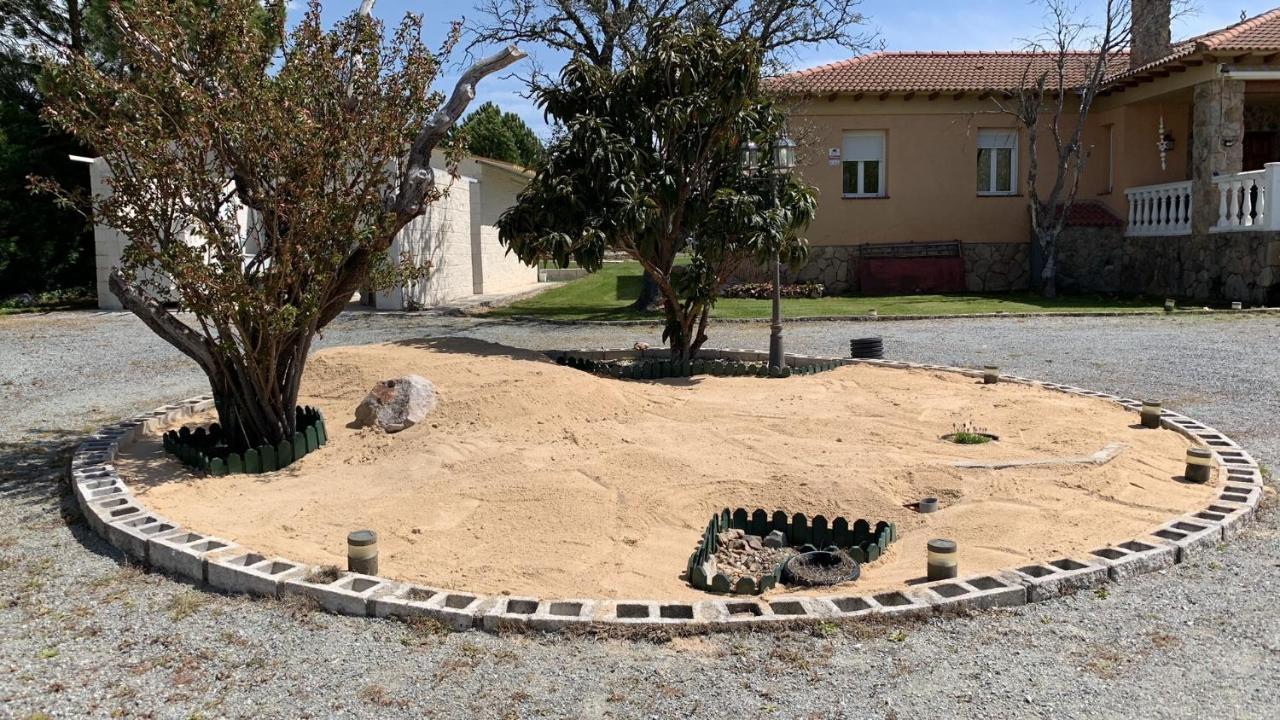 Villa Pancorbo Velayos Екстериор снимка
