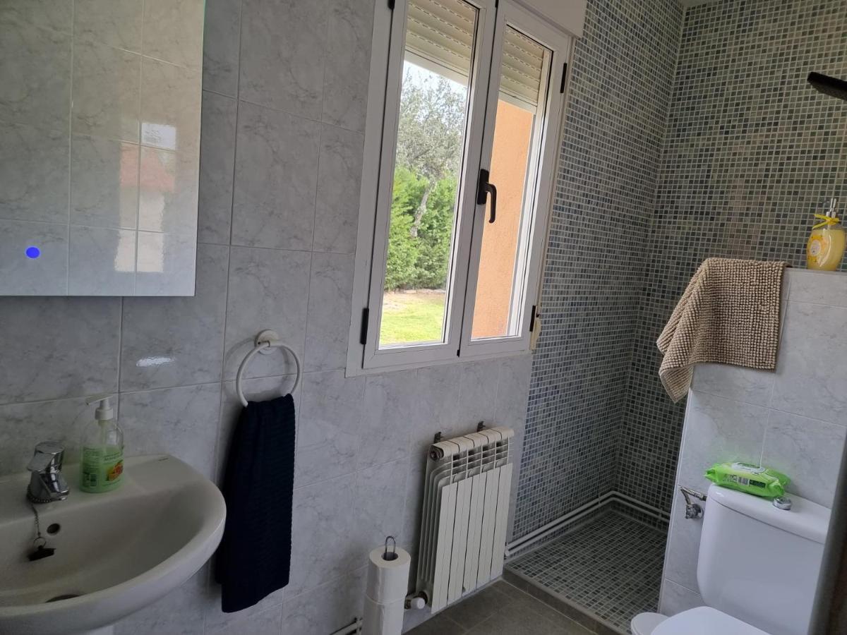 Villa Pancorbo Velayos Екстериор снимка